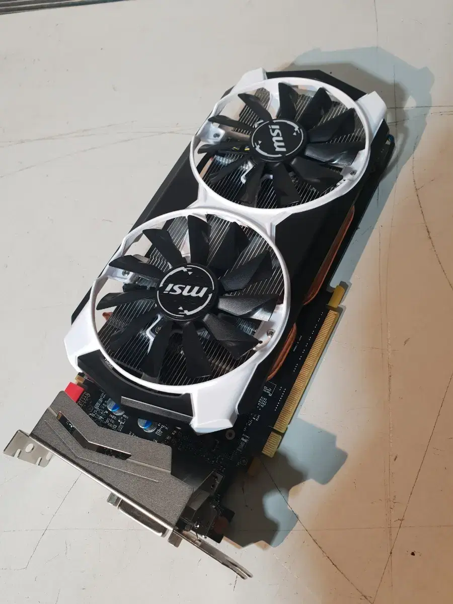 GTX960M | 브랜드 중고거래 플랫폼, 번개장터 GTX960M | 브랜드 중고거래 플랫폼, 번개장터